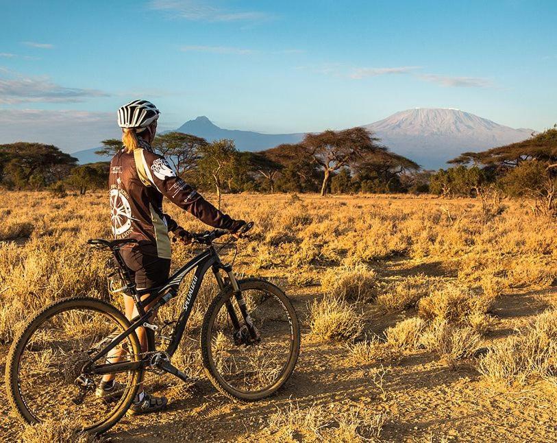 Amboseli Cultural Camping Eksteriør bilde